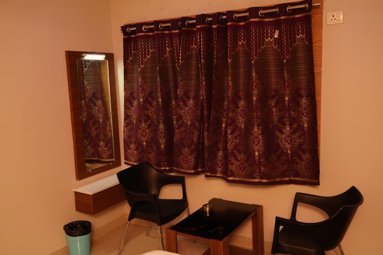 Swagath Residency Kākināda Kültér fotó